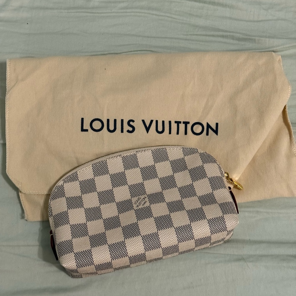 Damien Azur Makeup pouch LV